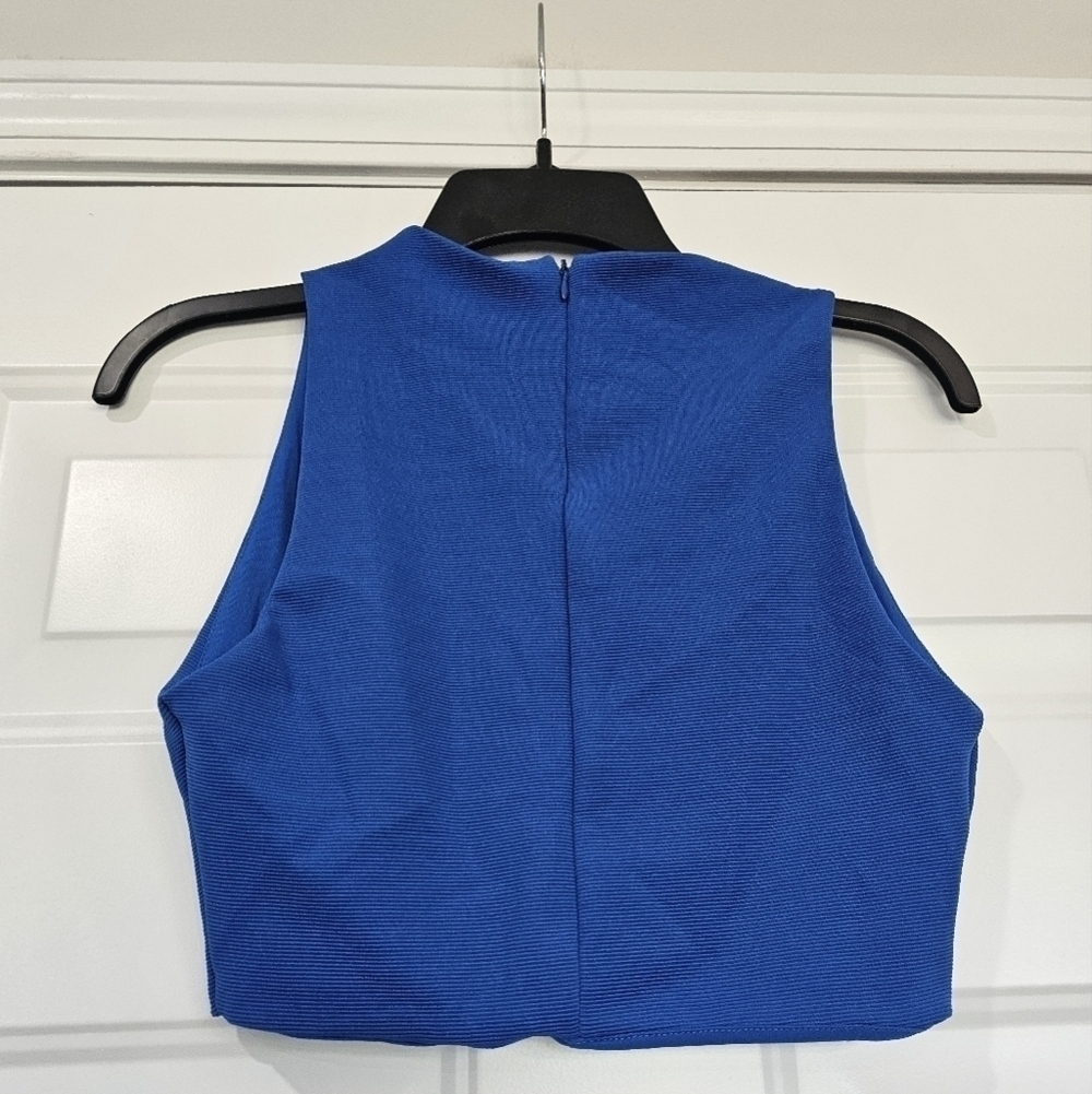 Zara Asymmetrical Hem crop top size small - Picture 5 of 7